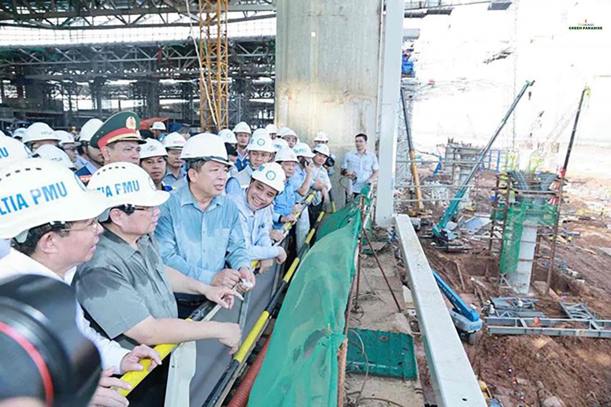 thu-tuong-chinh-phu-khao-sat-tien-do-san-bay-long-thanh Thủ tướng Phạm Minh Chính và các cán bộ khảo sát, đốc thúc thi công sân bay Long Thành để kịp về đích