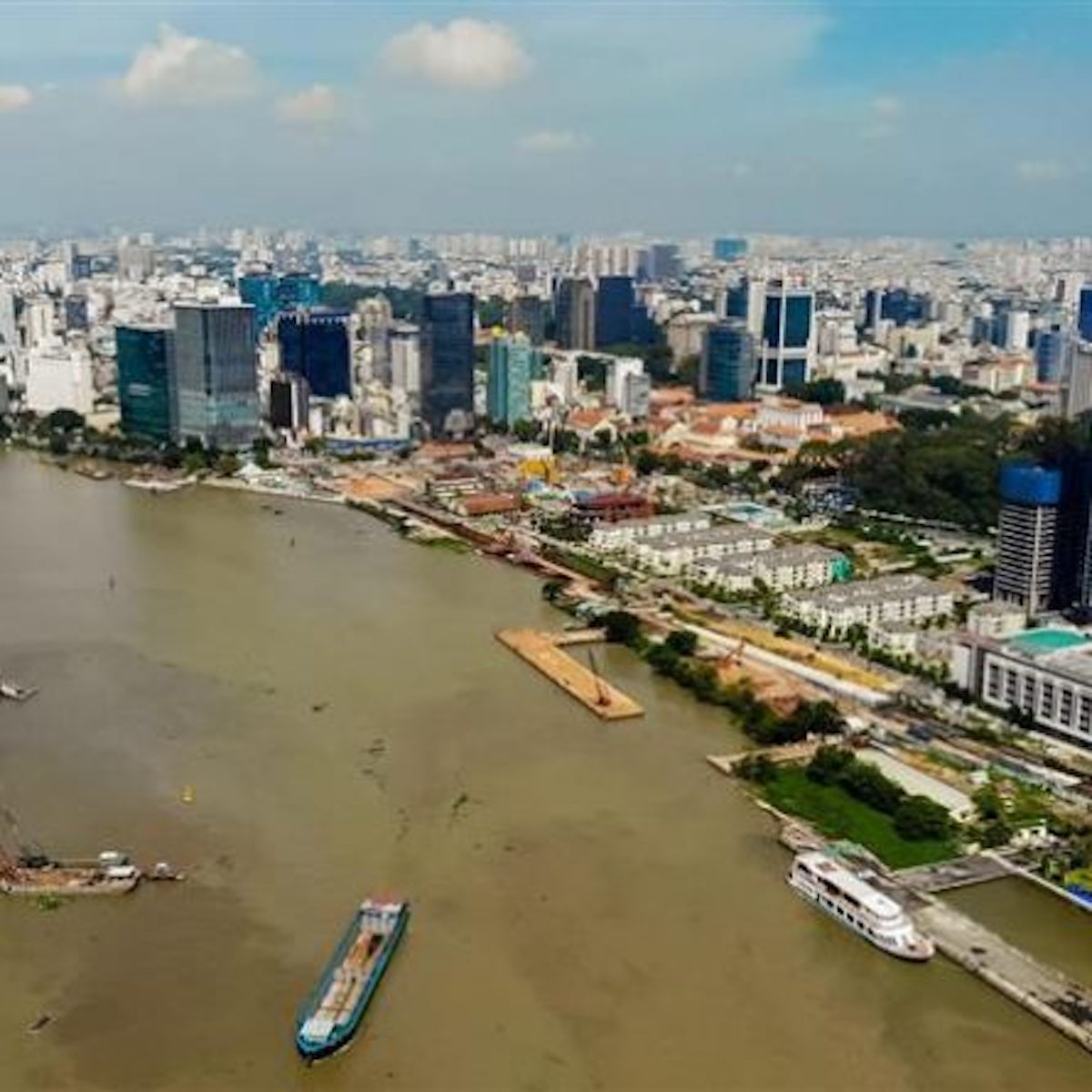 tien-do-vinhomes-golden-river-8 Tiến độ thi công Vinhomes Golden River