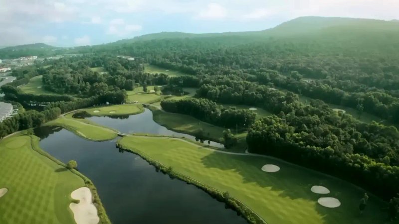 trai-nghiem-golf-thuong-luu-tai-2-san-18-lo-dang-cap-vinhomes-can-gio-70 image-trai-nghiem-golf-thuong-luu-tai-2-san-18-lo-dang-cap-vinhomes-can-gio-70